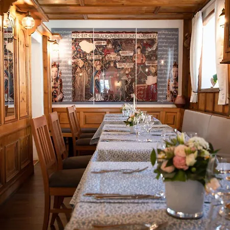 Einzelzimmer 16 Hotel *