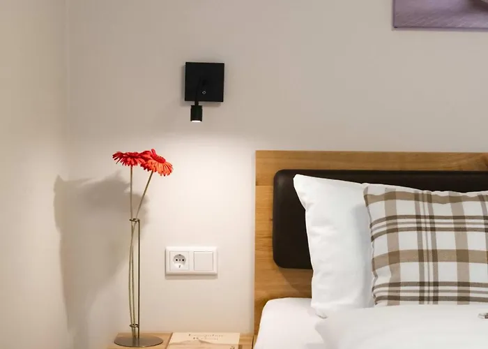 Otel Einzelzimmer 16 *